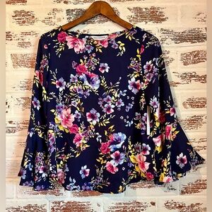 Counterparts Semi Sheer NWT Floral Blouse Bell Sleeves Size S